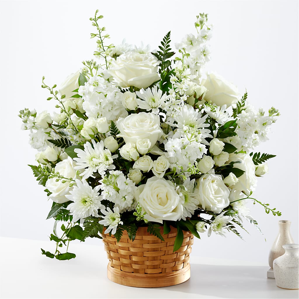 Heartfelt Condolences Arrangement – FLEURISTE JARDIN D'ANJOU, Anjou PQ