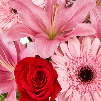 Lots of Love Bouquet – FLEURISTE JARDIN D'ANJOU, Anjou PQ