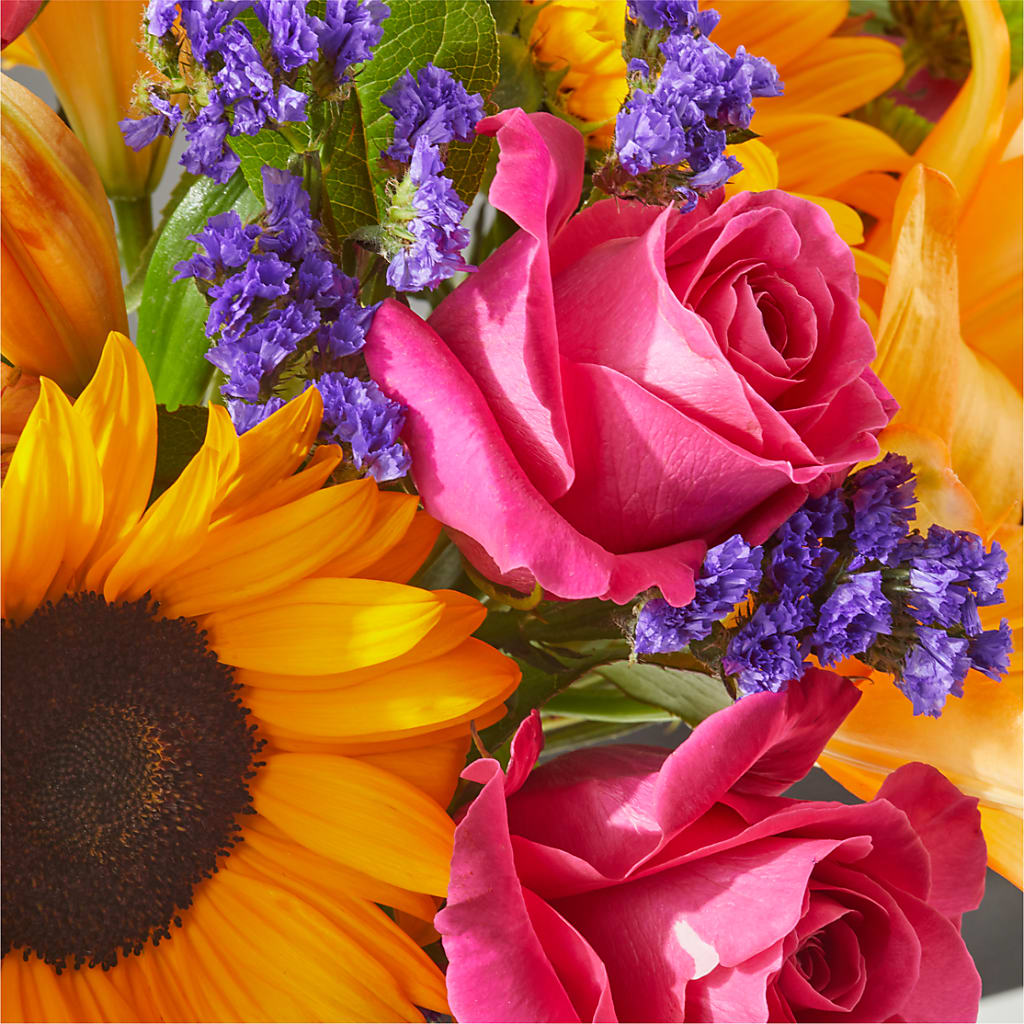 Joyful Bouquet – FLEURISTE JARDIN D'ANJOU, Anjou PQ